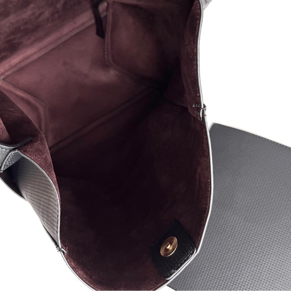 ✨ SOLD || NWOT New Anthropologie Tia Slouchy Bucket Bag in Black Vegan Leather - Picture 11 of 14